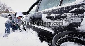 گیر کردن در برف 300x162 آموزش رانندگی در برف و نکات ایمنی خودرو در زمستان